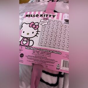 Grey hello kitty full/queen blanket